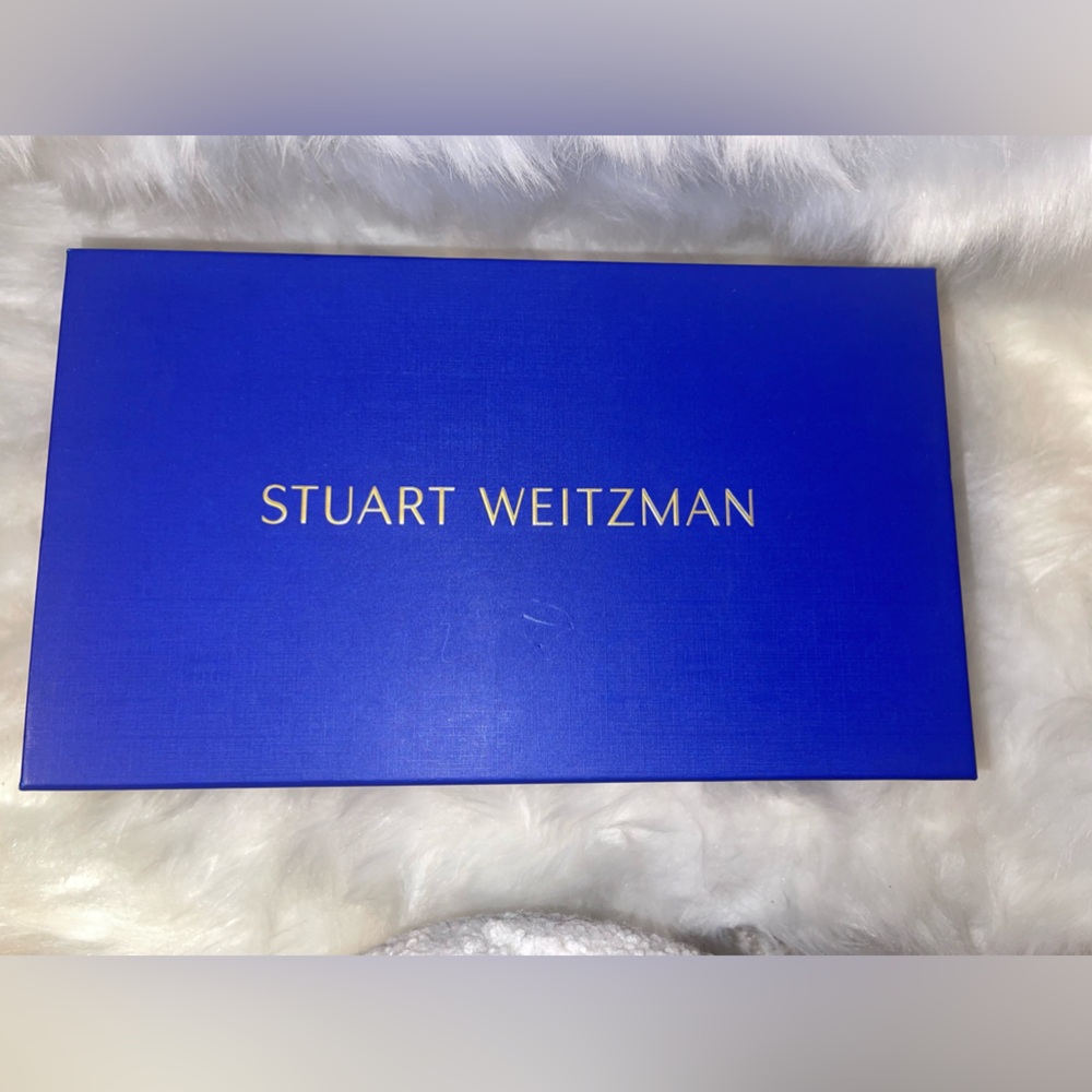 🥳SOLD🥳Stuart Weitzman Leather Pumps